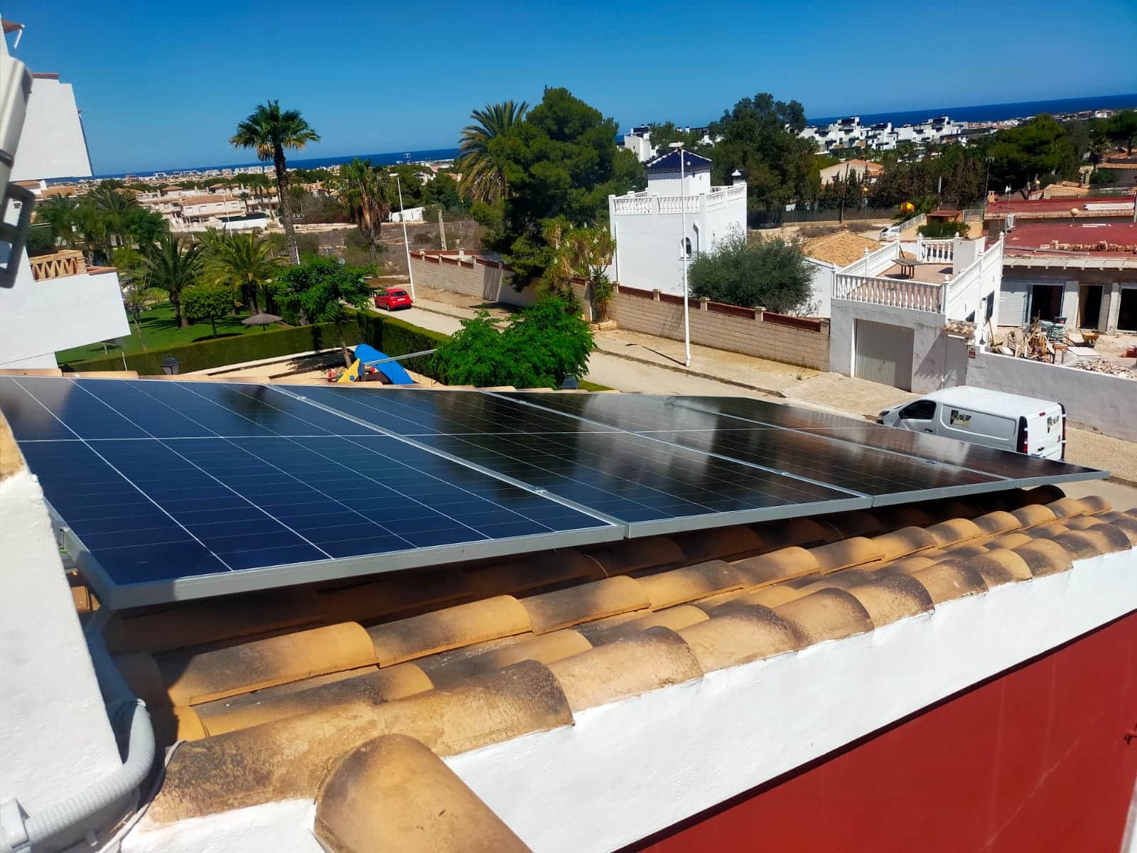 Solar panel installation by Sunrise Energy