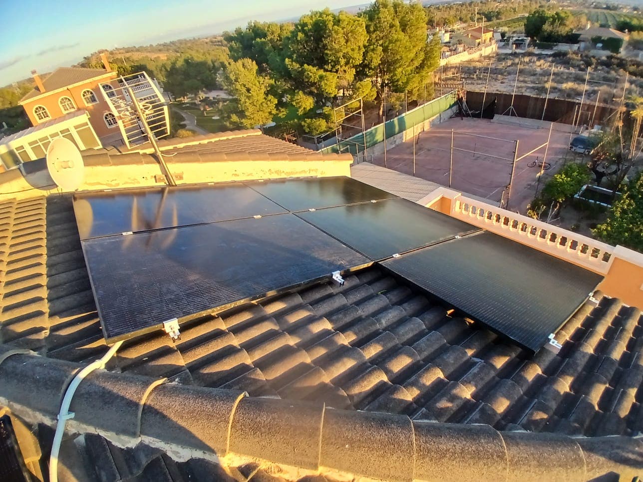 Solar panel installation by Sunrise Energy